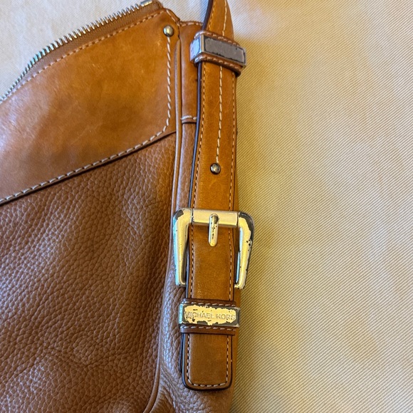 MICHAEL Michael Kors Tan Brown Leather Shoulder Bag - Picture 5 of 11